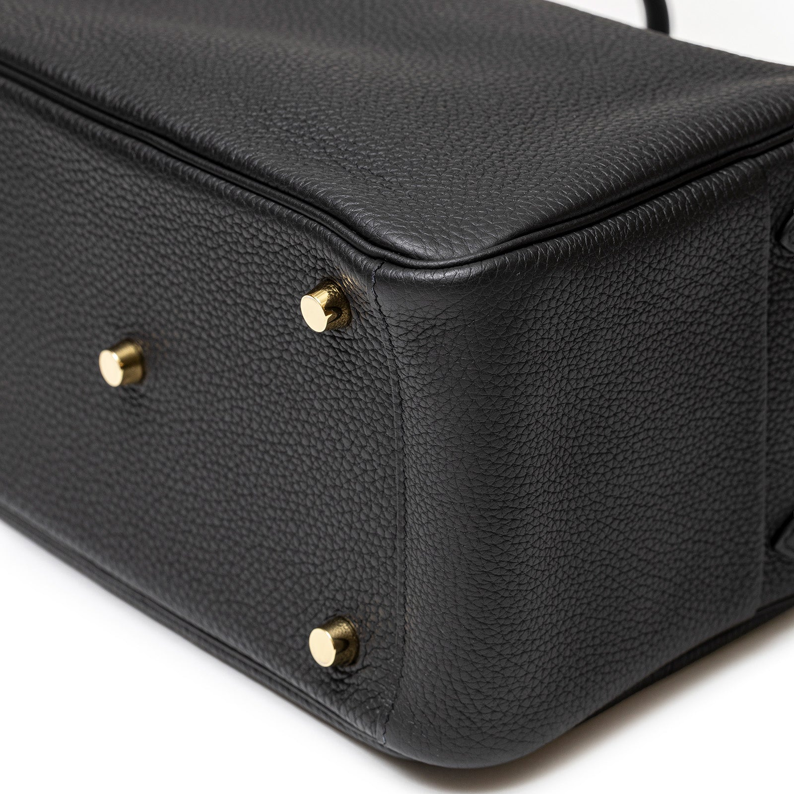 Hermès Lindy 26 Black Clemence Gold Hardware