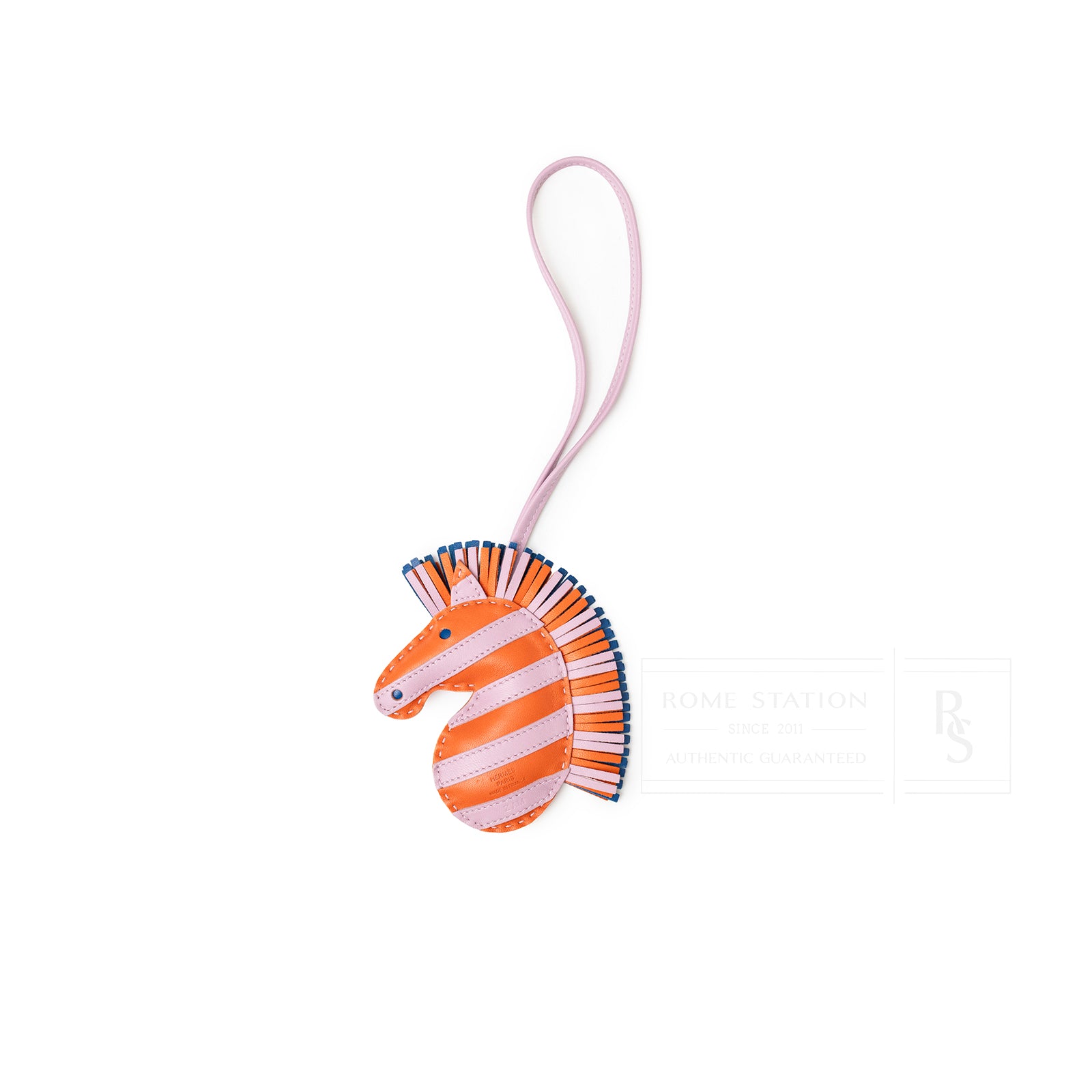 Front view of Hermès Milo Geegee Savannah Bag Charm PM Poppy Mauve Sylvestre Blue France horse head charm