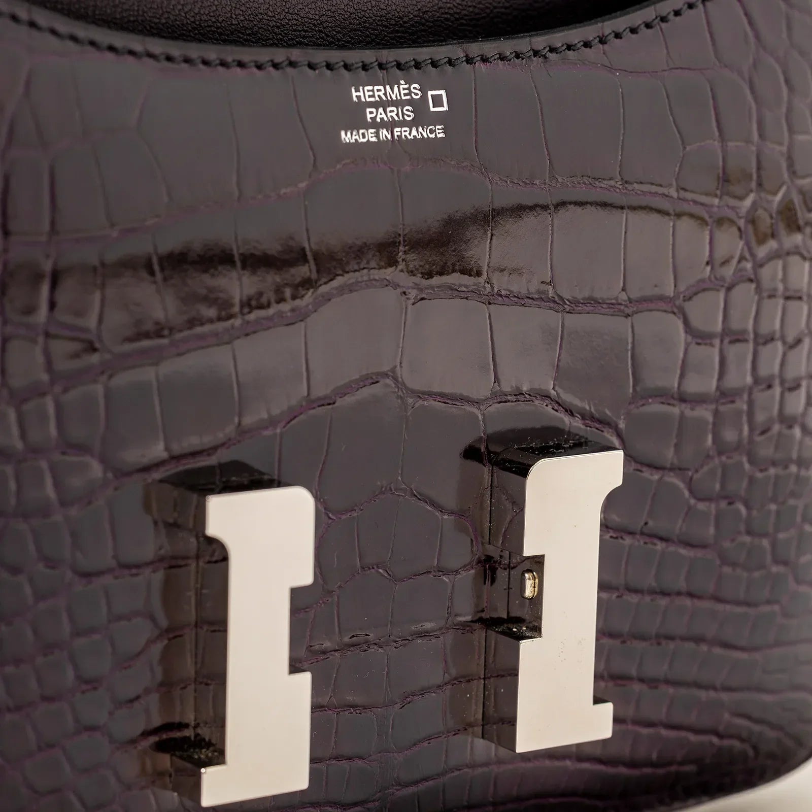 Hermès Mini Constance 18 Aubergine Purple Shiny Alligator Palladium Hardware