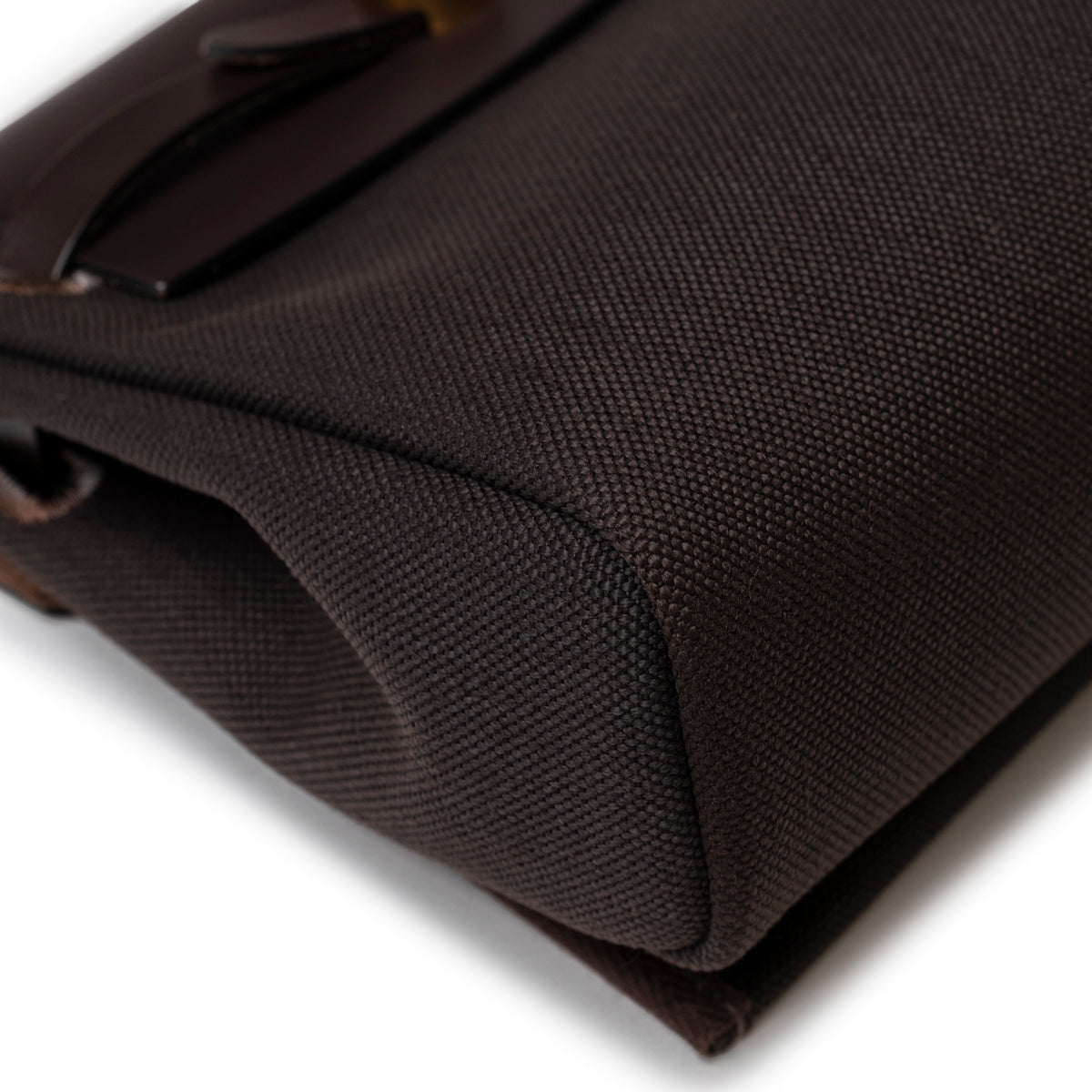 Hermès Mini Herbag Zip 20 Ebene Toile and Vache Hunter Gold Hardware Toile corner seam closeup