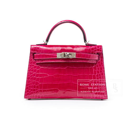 Front view of Hermès Mini Kelly II Sellier 20 Rose Mexico Shiny Alligator Palladium Hardware bag