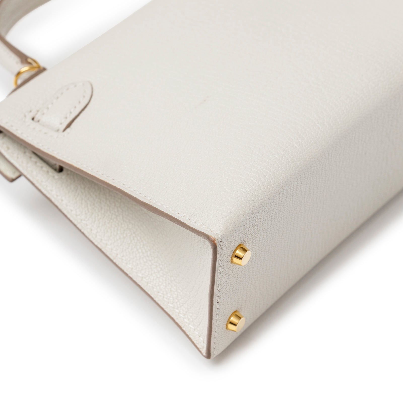 Hermès Mini Kelly II Sellier Mushroom Chevre Mysore Gold Hardware corner detail
