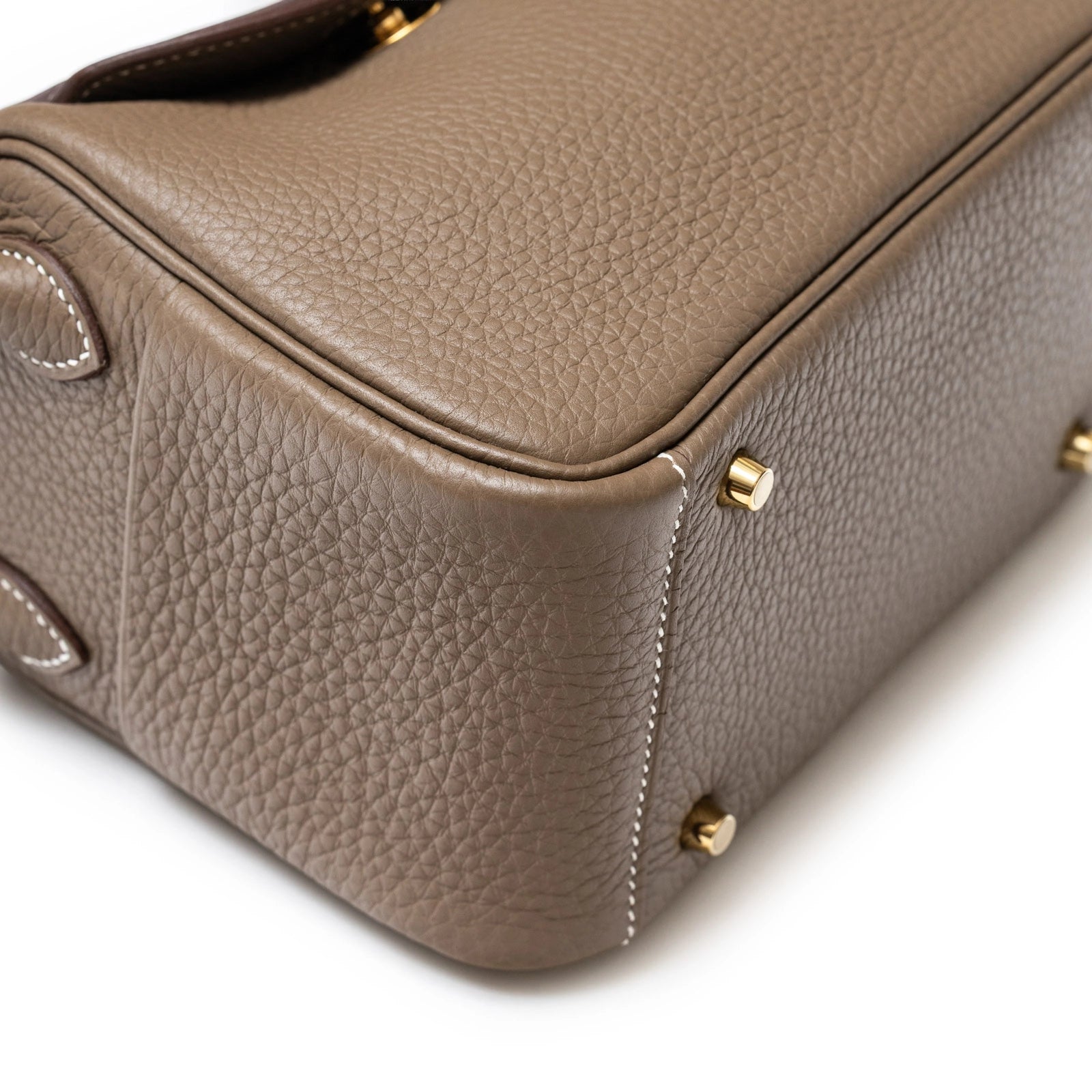 Hermès Mini Lindy I Etoupe Clemence Gold Hardware - Front Corner Left