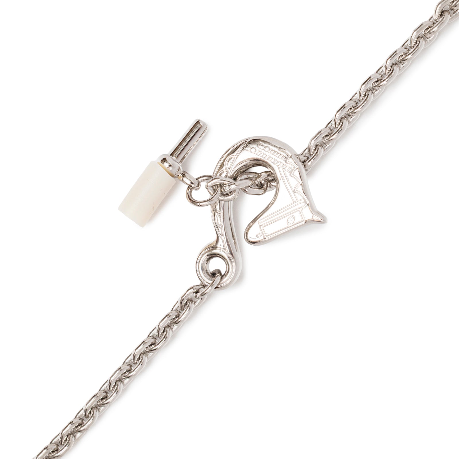 Close-up of silver clasp detail on Hermès Parade Necklace Orange Pulpe Transparent chain necklace