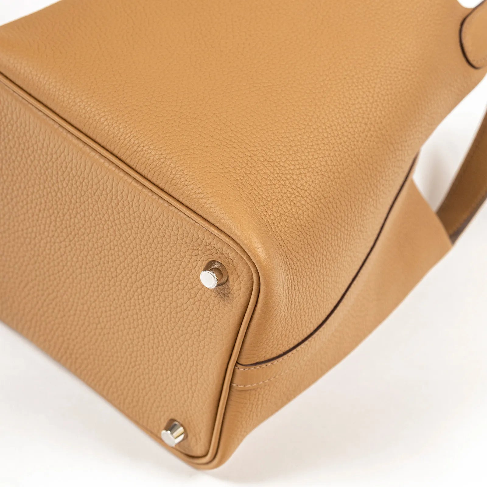 Hermès Picotin 18 Biscuit Clemence Palladium Hardware