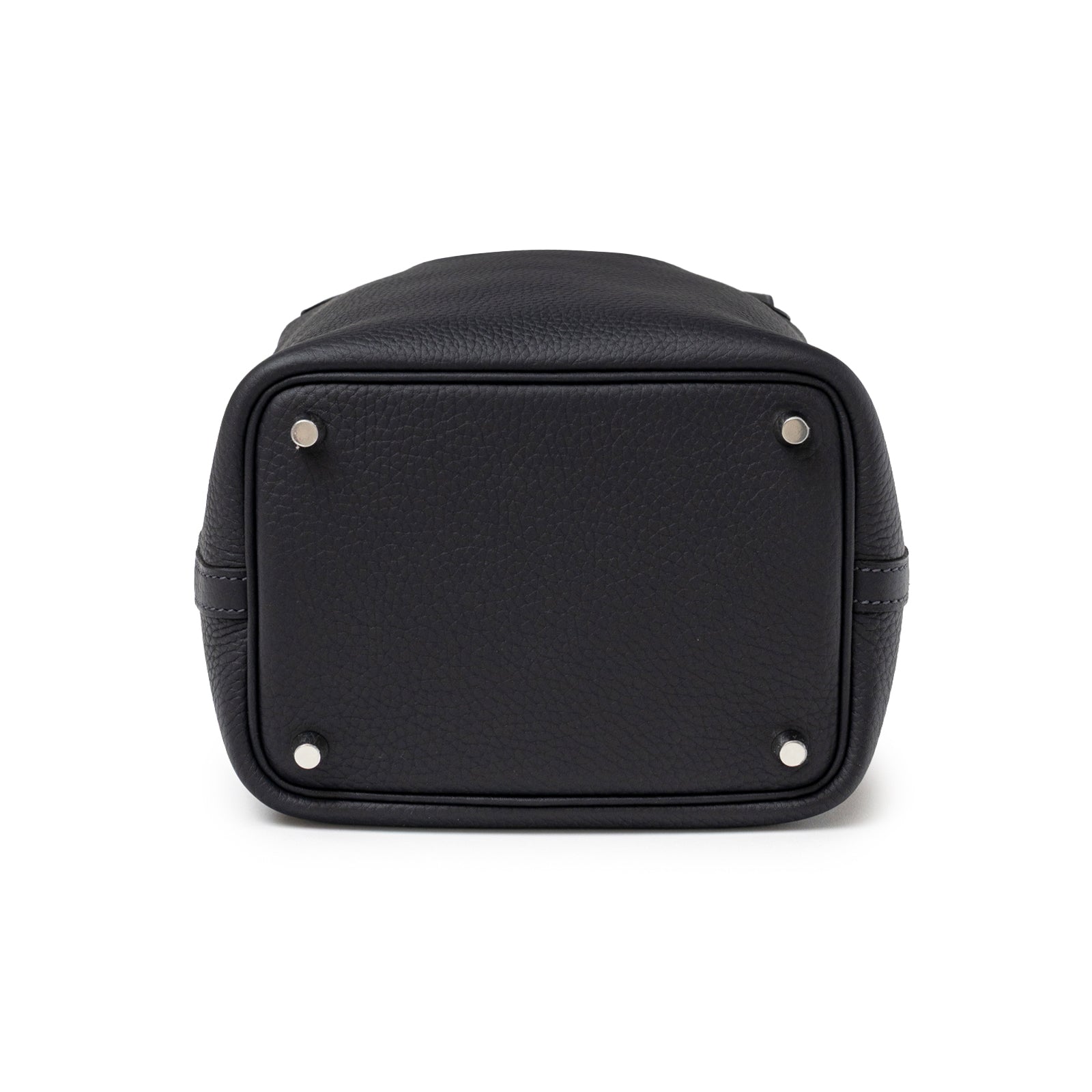 Bottom view of Hermès Picotin 18 Plomb Clemence Palladium Hardware with protective feet and pebbled leather texture
