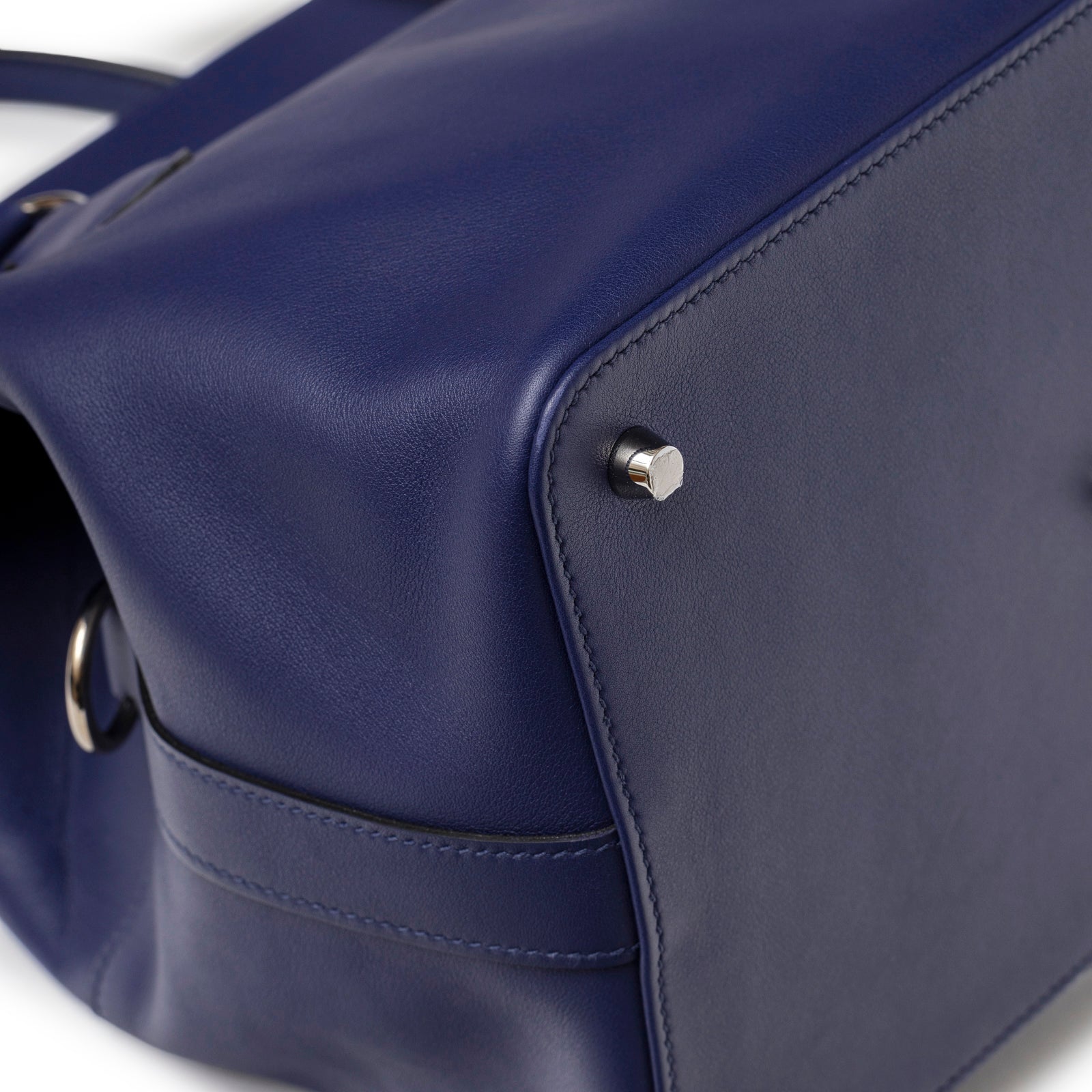 Hermès Tool Box 26 Blue Encre Blue Zellige Swift Palladium Hardware corner stud closeup